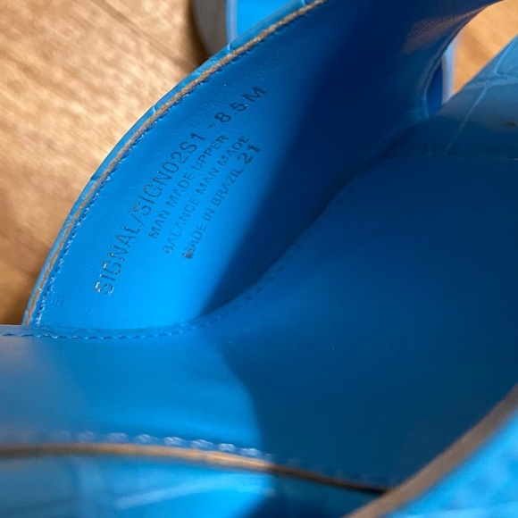 Steve Madden Sandals - Picture 9 of 11